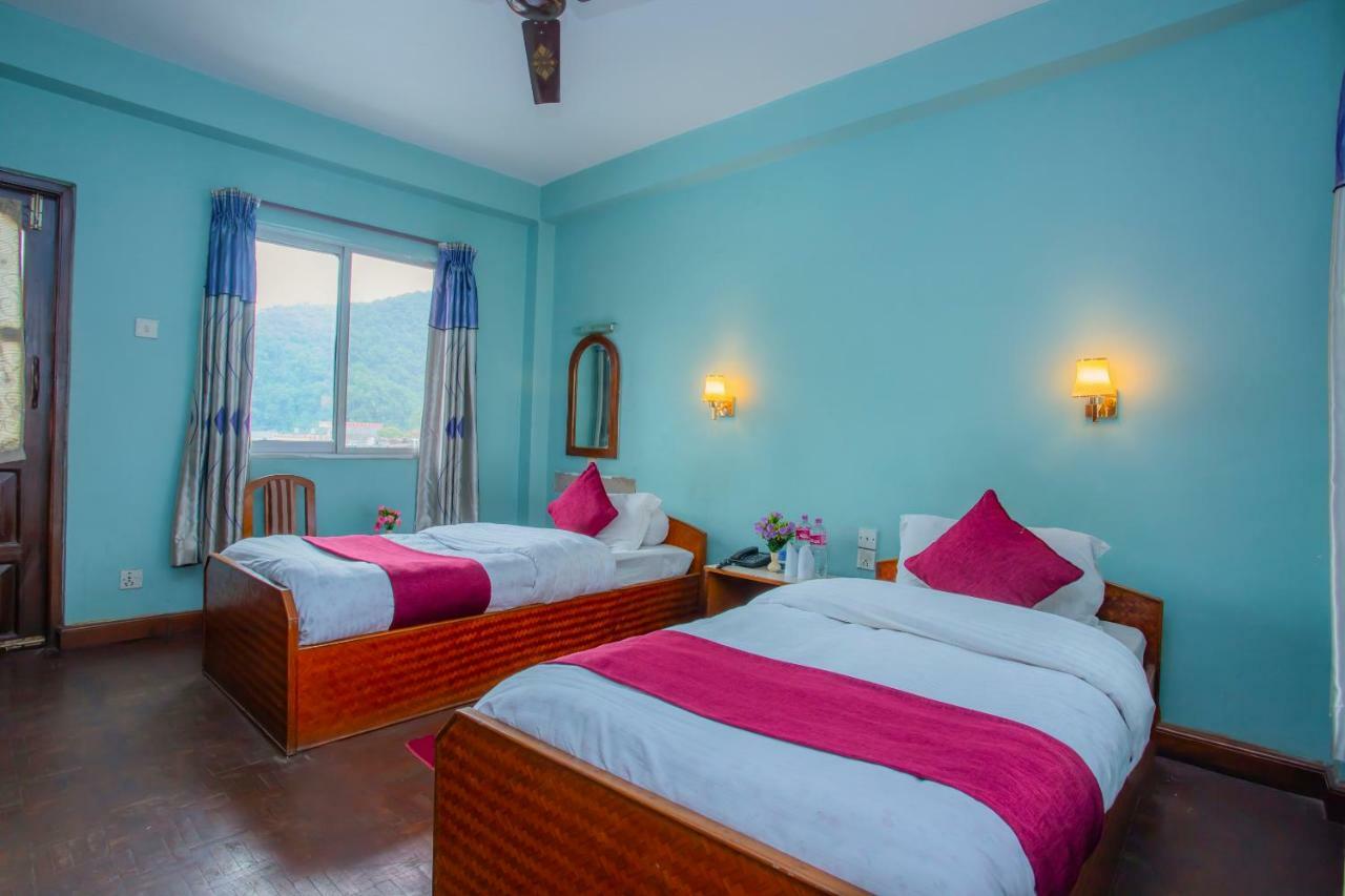 Spot On 445 New Hotel Natureland Pokhara Eksteriør billede