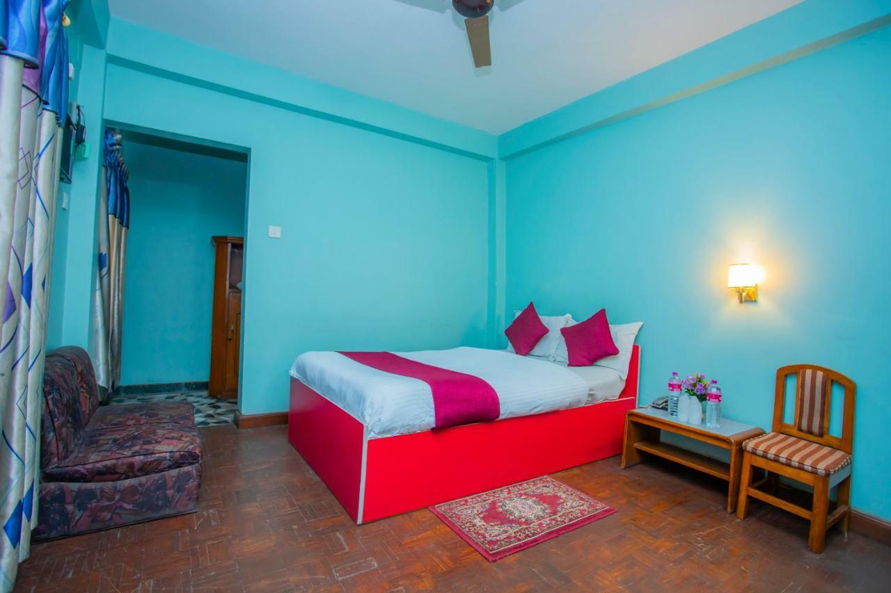 Spot On 445 New Hotel Natureland Pokhara Eksteriør billede