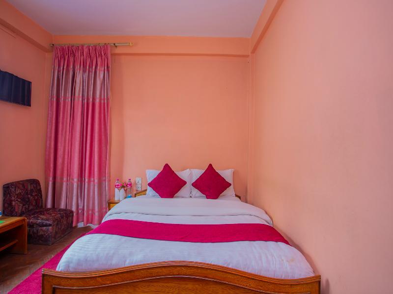 Spot On 445 New Hotel Natureland Pokhara Eksteriør billede